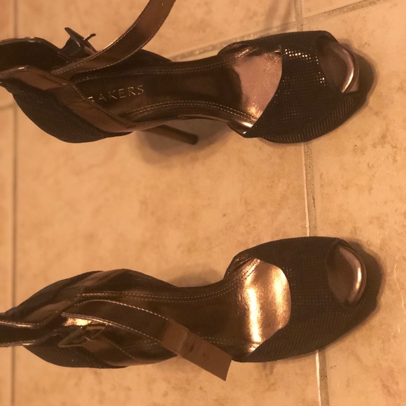 High heels - Picture 2 of 4